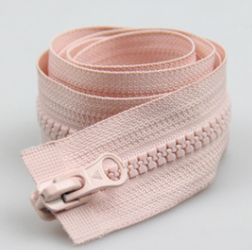Plastic zipper 